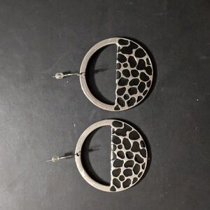 SILVER Tone Black Enamel Leopard Spot Dangle Hoop Statement Earrings
